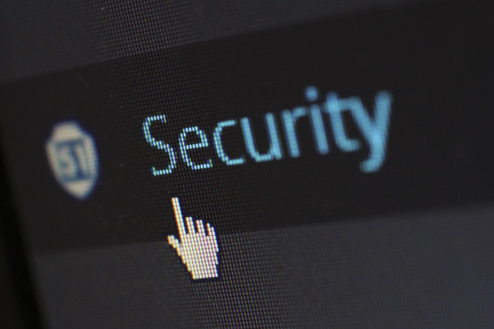 تطبيقات تحميك من السرقة 1 security web